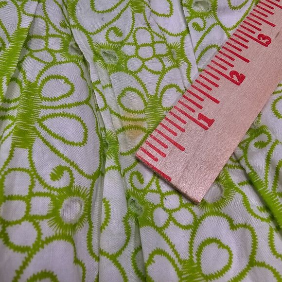 Girl's Beautiful Flowy Green and white Dress Size 7 Great for Spring or Easter - Picture 5 of 14